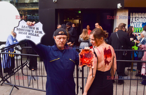 Protest PETA podczas tygodnia mody w Londynie