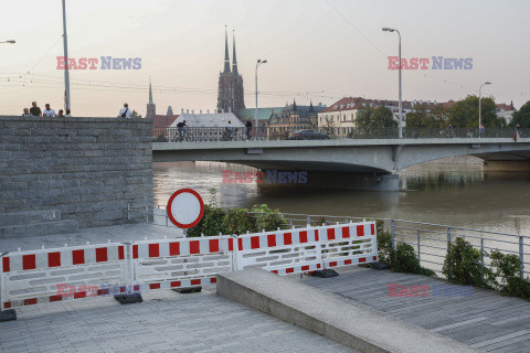 Wrocław szykuje się na przyjęcie fali powodziowej