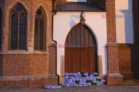 Wrocław szykuje się na przyjęcie fali powodziowej