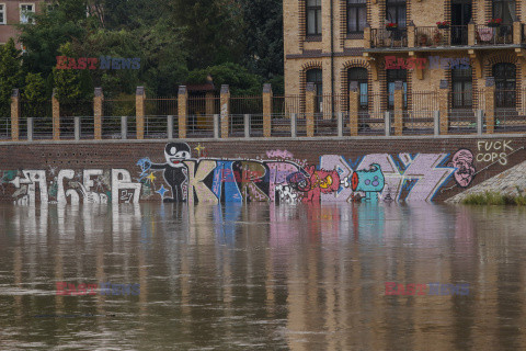 Wrocław szykuje się na przyjęcie fali powodziowej