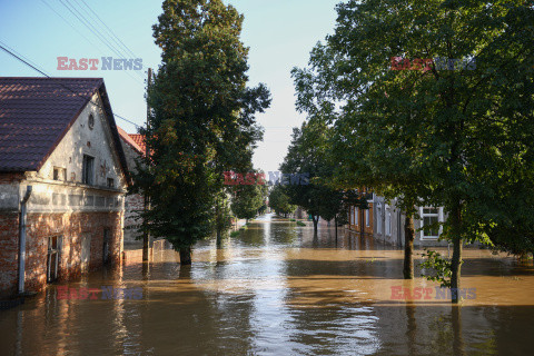 Ewakuacja mieszkańców Lewina Brzeskiego