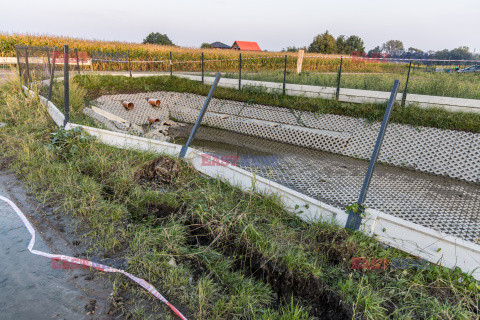 Uszkodzony zbiornik retencyjny w Krakowie Grebałowie