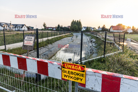 Uszkodzony zbiornik retencyjny w Krakowie Grebałowie