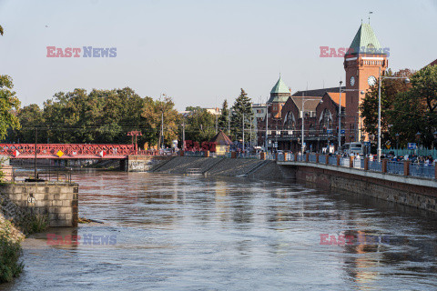 Wrocław szykuje się na przyjęcie fali powodziowej