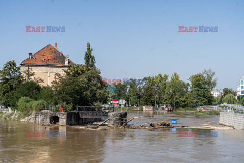 Wrocław szykuje się na przyjęcie fali powodziowej