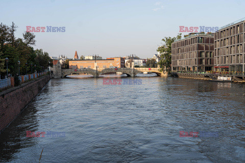 Wrocław szykuje się na przyjęcie fali powodziowej