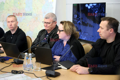 Sztab kryzysowy we Wrocławiu z udzialem Donalda Tuska