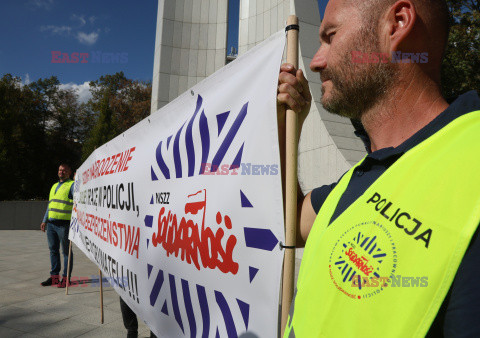 Briefing policyjnej Solidarności przed Sejmem