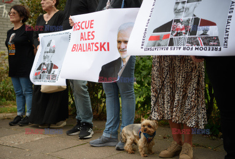 Manifestacja na rzecz noblisty Alesia Bialackiego w Wilnie