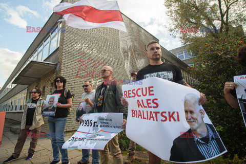 Manifestacja na rzecz noblisty Alesia Bialackiego w Wilnie