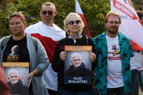 Manifestacja na rzecz noblisty Alesia Bialackiego w Wilnie