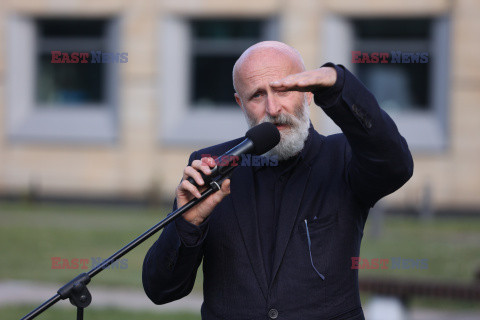 Rzeźba "Skoczek narciarski" w Parku Rzeźb Muzeum Sportu