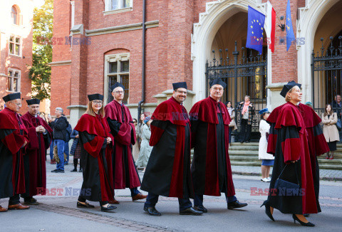 Uczelnie inaugurują nowy rok akademicki