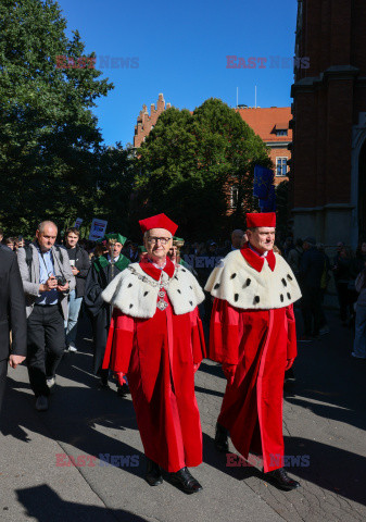 Uczelnie inaugurują nowy rok akademicki