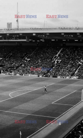 Fotografuje stadiony za pomocą 130-letniego aparatu