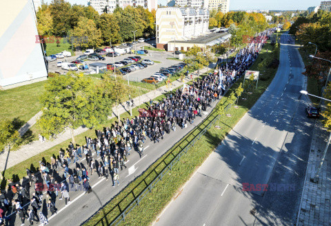 Procesja różańcowa Wojowników Maryi w Olsztynie