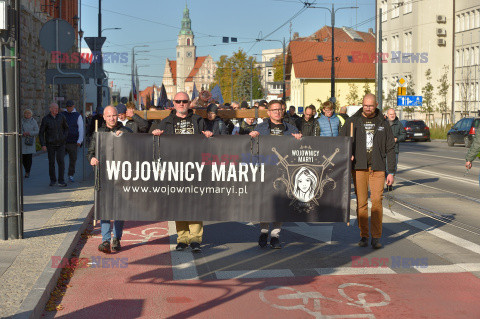 Procesja różańcowa Wojowników Maryi w Olsztynie