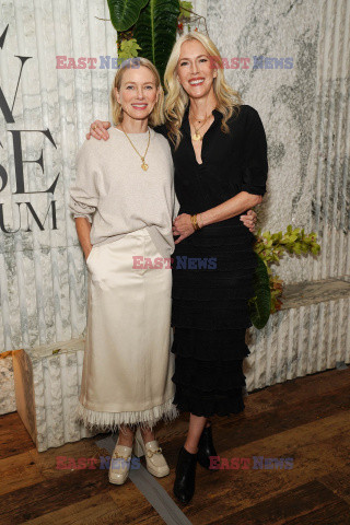 Naomi Watts na sympozjum nt. menopauzy