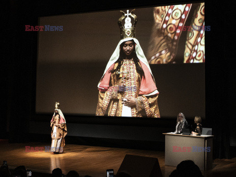 Konferencja polskich archeologow w Luwrze