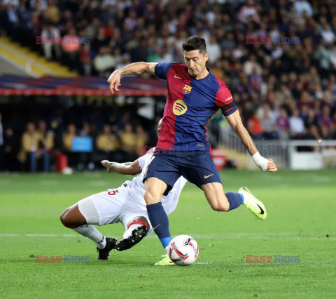 Robert Lewandowski strzelił 2 gole w meczu z Sevillą