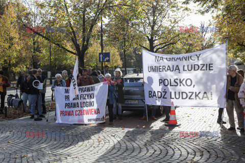 Azyl, prawo, konstytucja! - protest przed KPRM