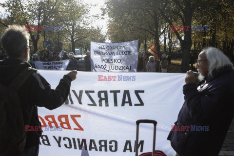 Azyl, prawo, konstytucja! - protest przed KPRM