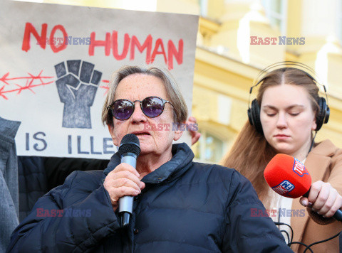 Azyl, prawo, konstytucja! - protest przed KPRM