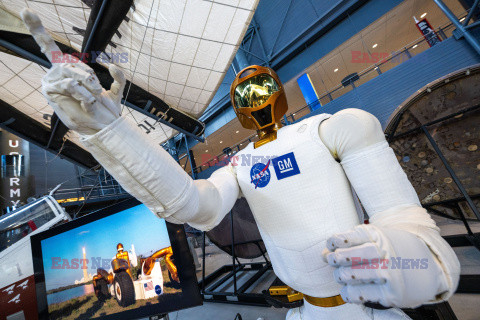 Humanoid Robonaut 2