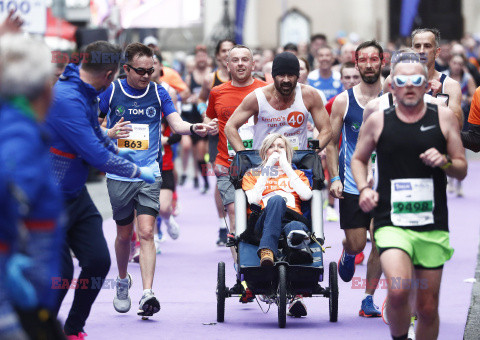 Colin Farrell biegnie w maratonie z przyjaciółką chorą na pęcherzowe oddzielanie się naskórka