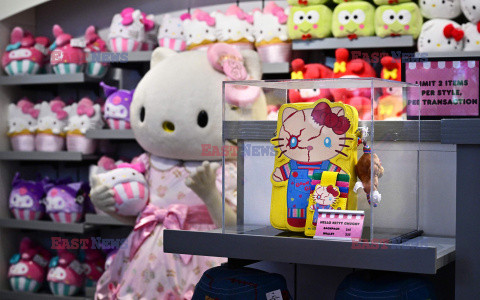 50. lat Hello Kitty