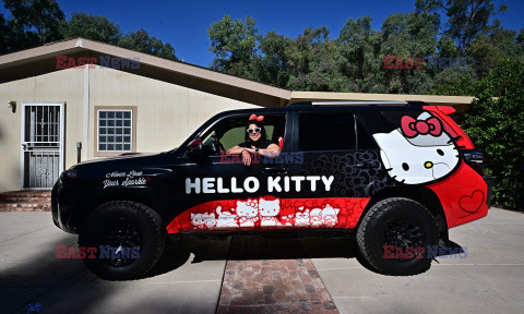 50. lat Hello Kitty