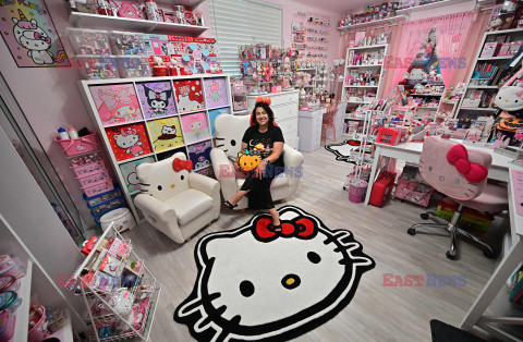 50. lat Hello Kitty