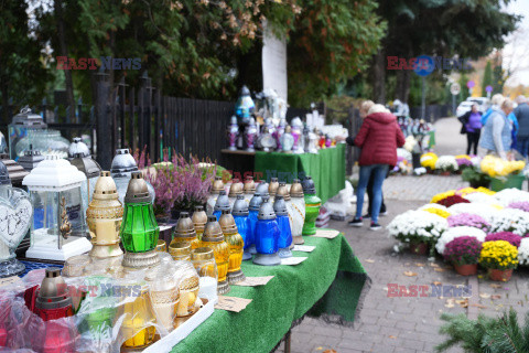 Cmentarze przed dniem Wszystkich Świętych