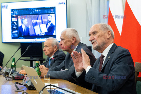 Konferencja prasowa Antoniego Macierewicza