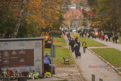 Cmentarze przed dniem Wszystkich Świętych