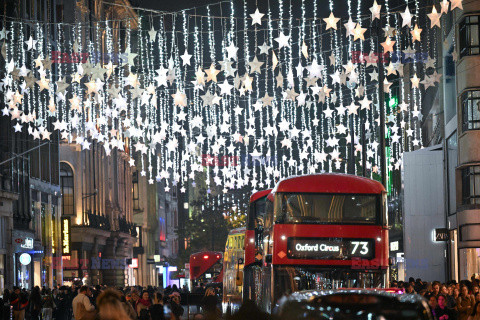 Świąteczna iluminacja na Oxford Street