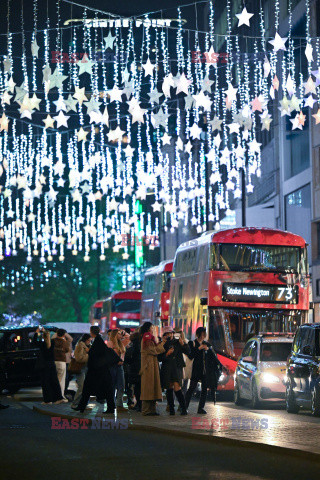 Świąteczna iluminacja na Oxford Street