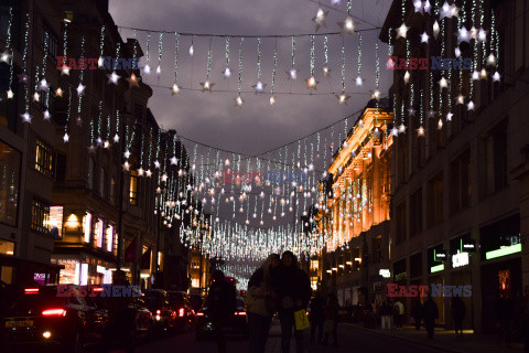 Świąteczna iluminacja na Oxford Street