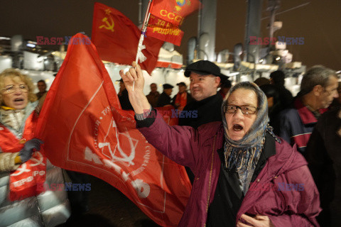 Rosyjscy komuniści obchodzą 107. rocznicę Rewolucji Październikowej