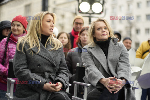 Daria Widawska i Kasia Cerekwicka w Mówię Wam