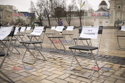 Akcja na rzecz praw człowieka "Puste krzesła" w Kijowie