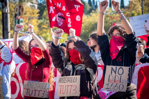 Antyrządowe demonstracje studentów we Włoszech