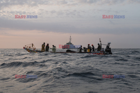 Poszukiwania łodzi z imigrantami w Senegalu