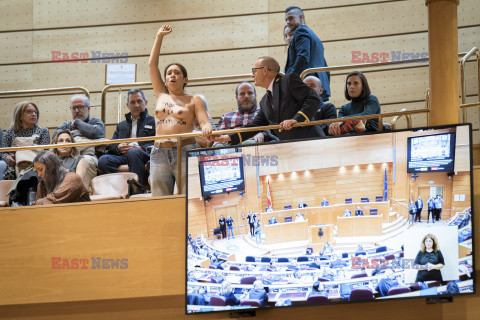 FEMEN protestuje w hiszpańskim Senacie