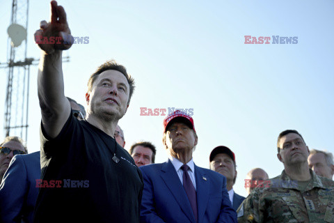 Donald Trump i Elon Musk oglądają szósty test statku SpaceX