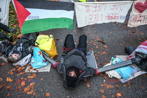 Demonstracja przeciwko targom broni w Rotterdamie