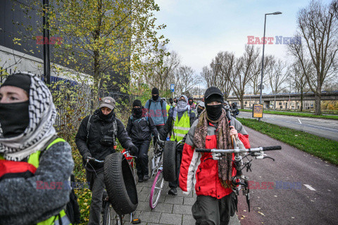 Demonstracja przeciwko targom broni w Rotterdamie