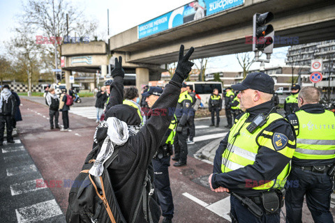 Demonstracja przeciwko targom broni w Rotterdamie