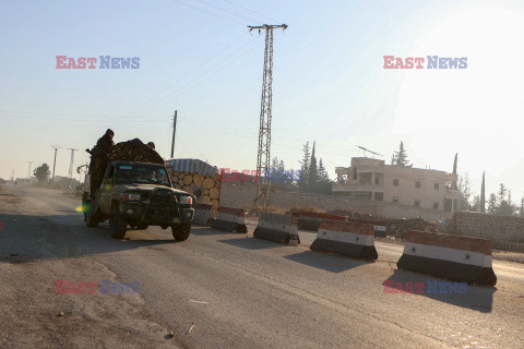 Syryjscy rebelianci podczas ofensywy w Aleppo