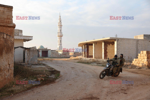 Syryjscy rebelianci podczas ofensywy w Aleppo